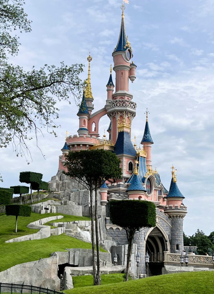 reasons to visit Disneyland Paris