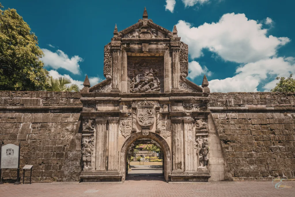 https://www.ayalamuseum.org/home